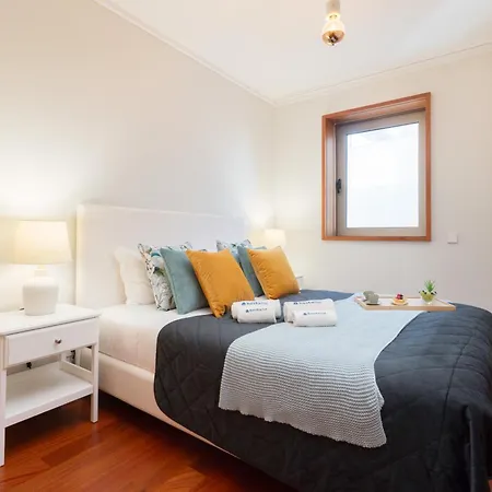 Host Wise - Gorgeous Spacious Flat - Ace Location Apartment
