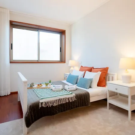 Host Wise - Gorgeous Spacious Flat - Ace Location Apartment Porto