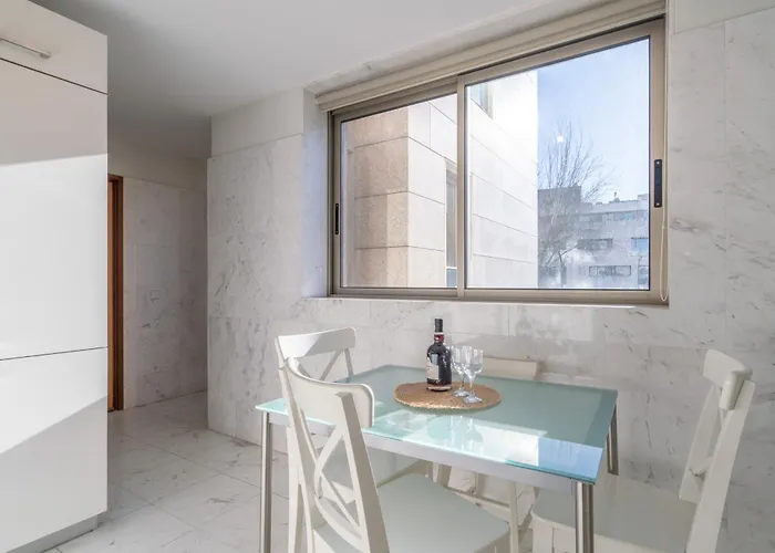 Host Wise - Gorgeous Spacious Flat - Ace Location * 포르투