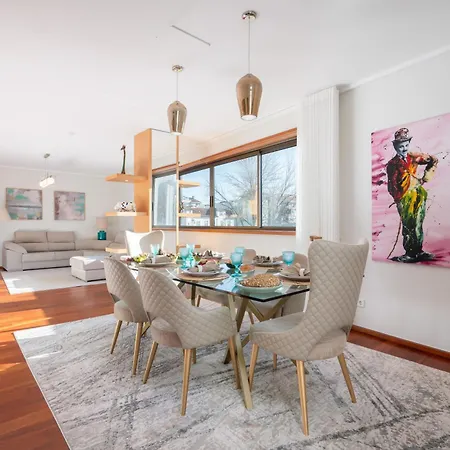 Host Wise - Gorgeous Spacious Flat - Ace Location Apartmán Porto